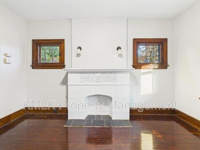 Building Photo - 973 Harrison Ave