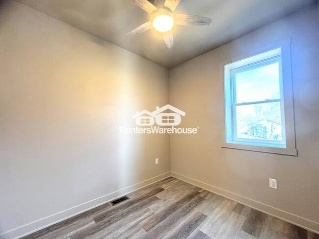 Building Photo - Adorable 2 bedroom House for Rent