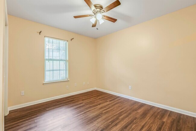 Building Photo - 8524 Bannerman Bluff Dr