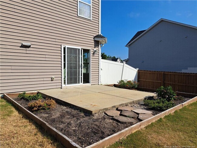 Building Photo - 162 Watchmen Ln