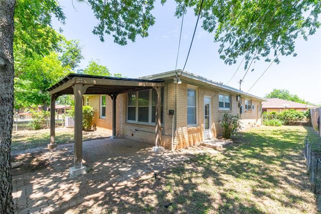 Building Photo - 473 College Dr
