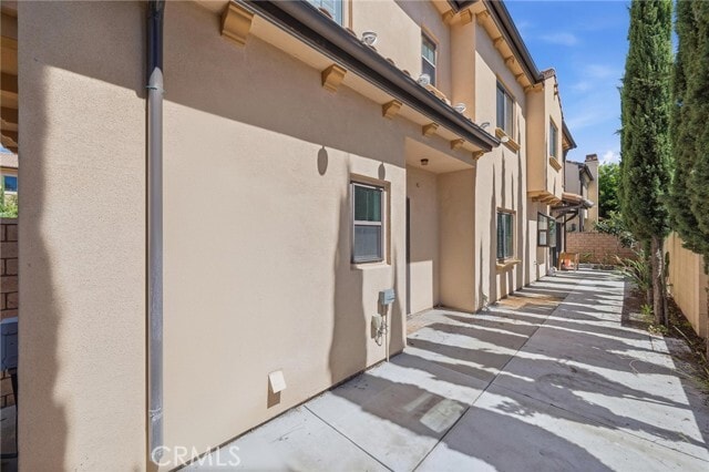 Building Photo - 612 S 2nd Ave