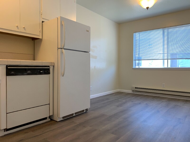 Building Photo - 729 Highland Ave