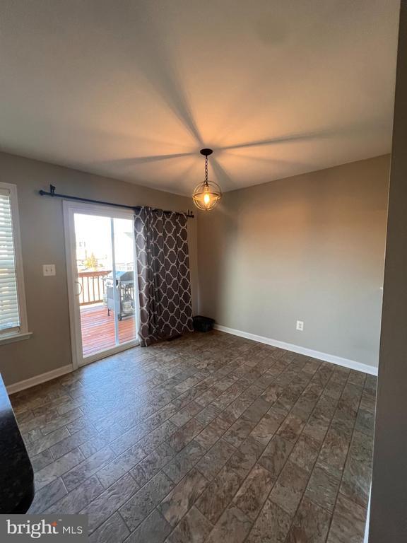 Building Photo - 1143 Mare St