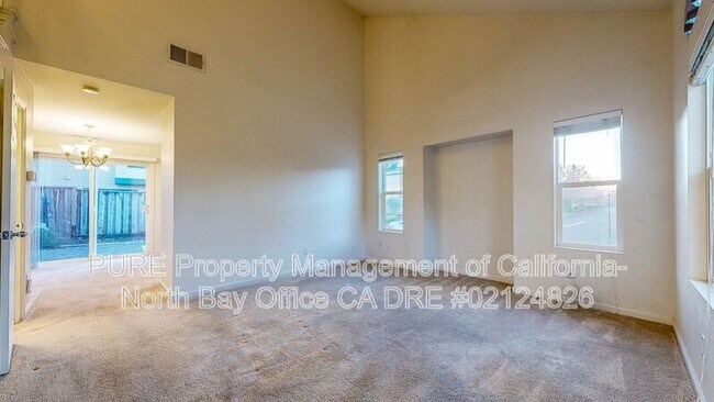 Building Photo - 2024 Northfield Dr