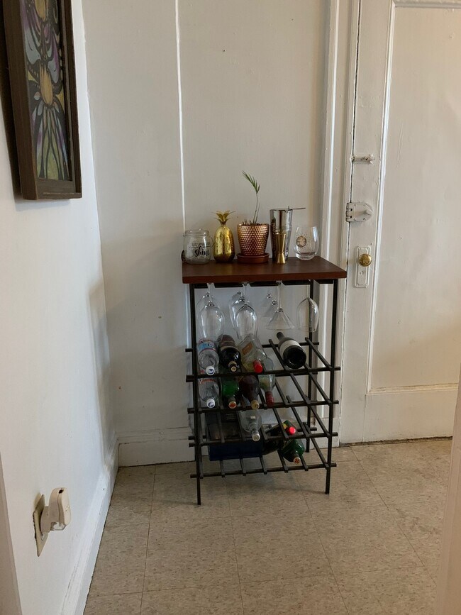 Building Photo - 19 Melvin Ave