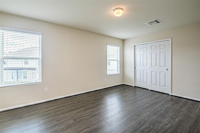 Building Photo - 17822 Aveleigh Ln