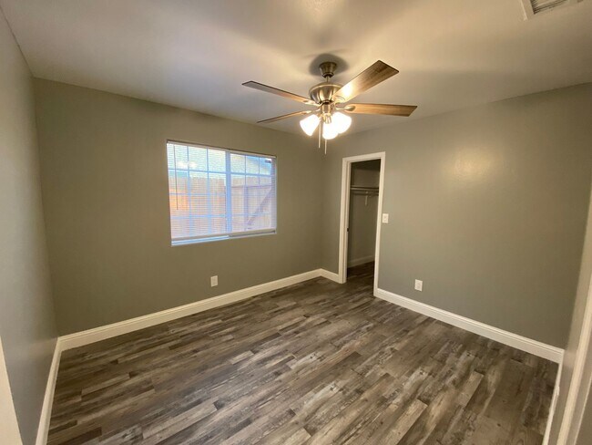 Building Photo - Gorgeous 3 BD 2 BA remodeled home availabl...