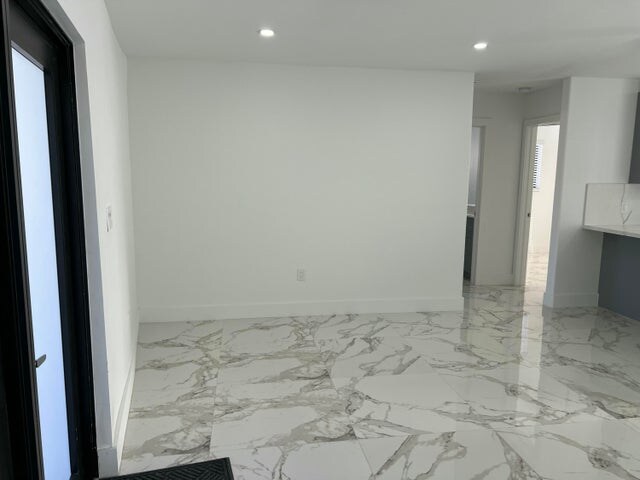 Building Photo - 156 NW 15th Ct