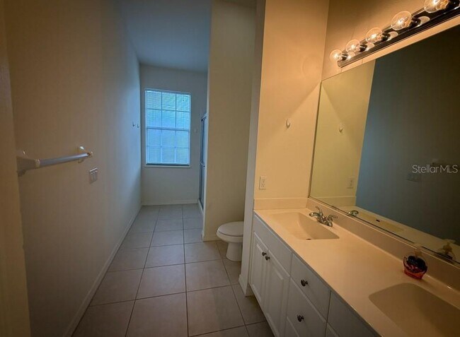 Building Photo - 1714 Celtic Dr
