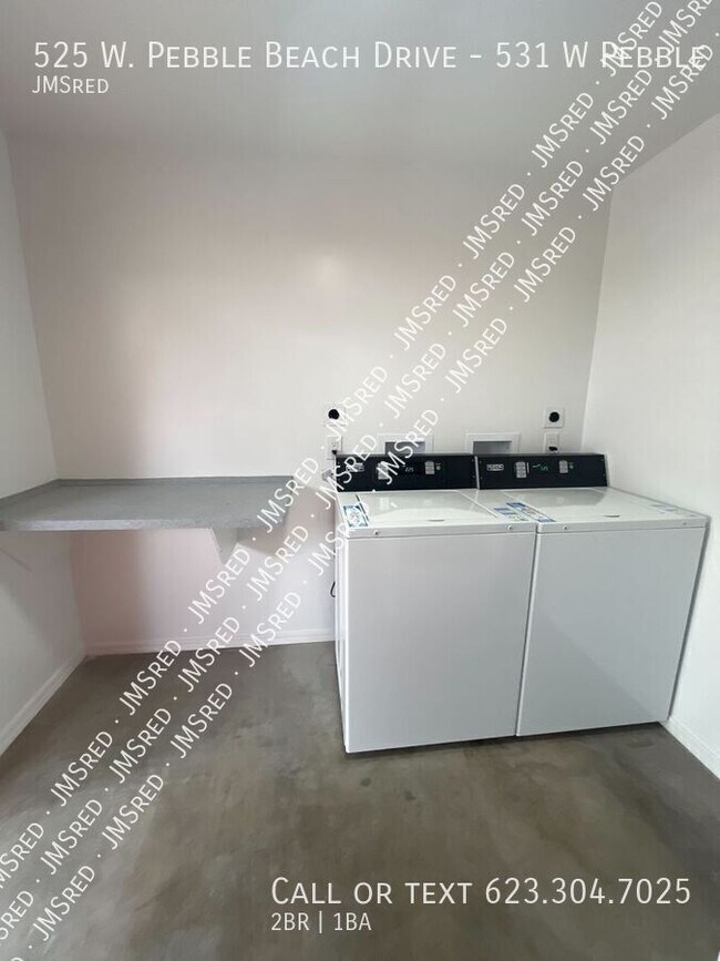 Building Photo - 525 W Pebble Beach Dr