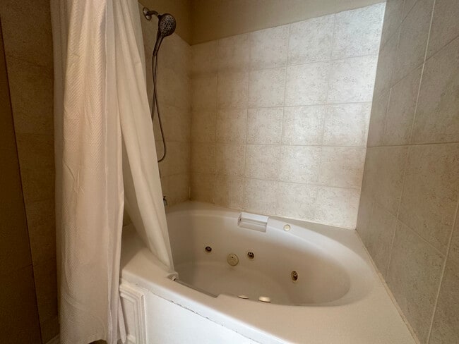 Building Photo - 15409 Salt Cay Ct