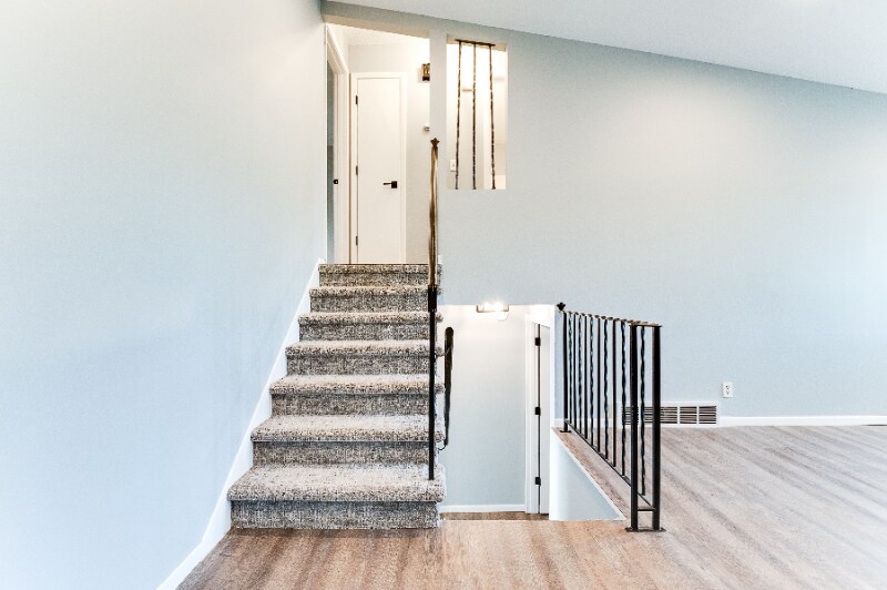 Building Photo - 5336 Russell Ave N