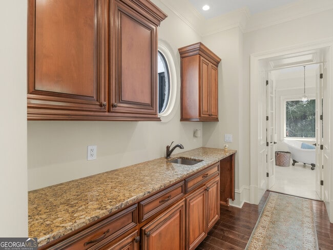 Building Photo - 1695 Whitley Rd