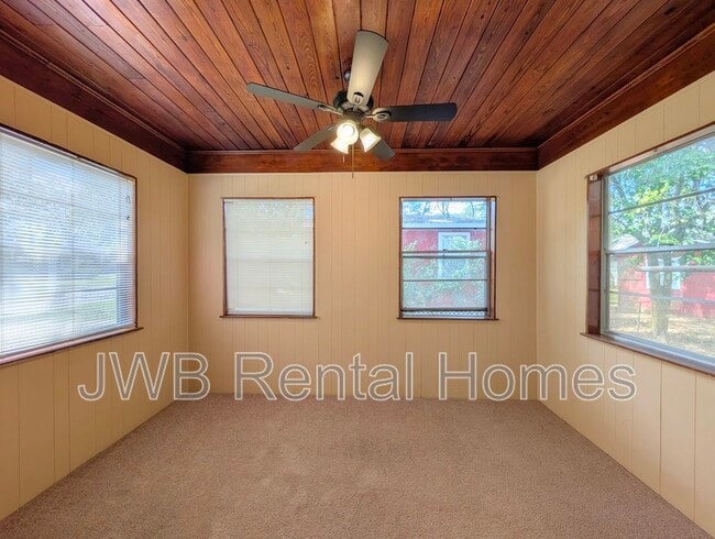 Building Photo - 1147 Maynard St