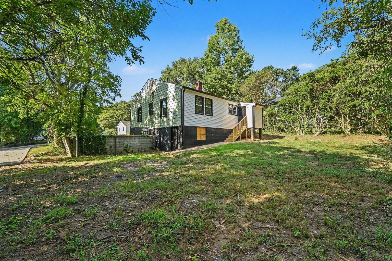 Building Photo - 359 Grice St