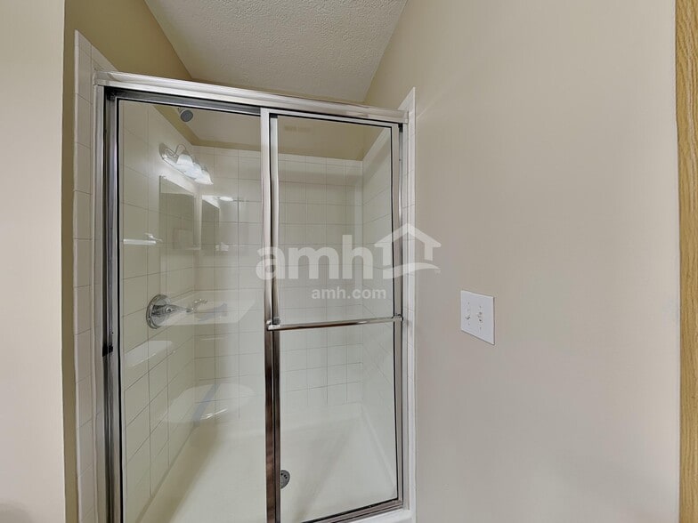 Building Photo - 3894 Snowshoe Ave