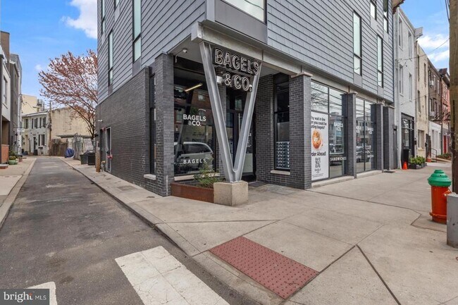 Building Photo - 1317 Frankford Ave