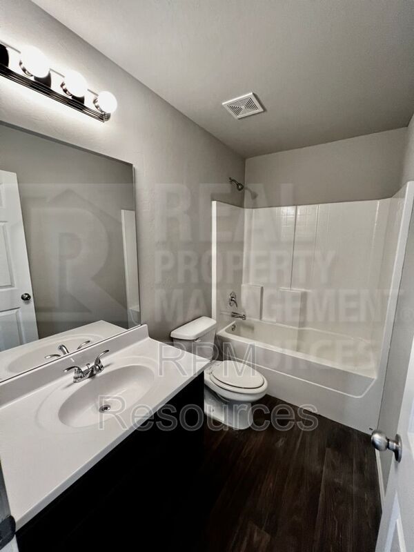 Building Photo - 2940 Cider Mill Ln