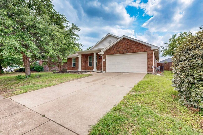 Building Photo - 123 Hackberry Trail
