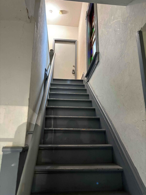 Building Photo - 524 Park Ave