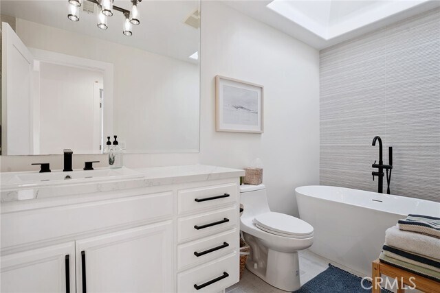 Building Photo - 6410 Lunita Rd