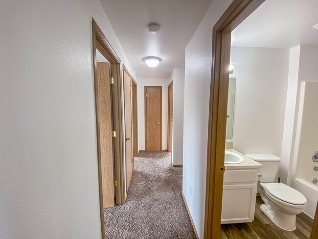 Upstairs hallway - 9010 174th Street Ct E