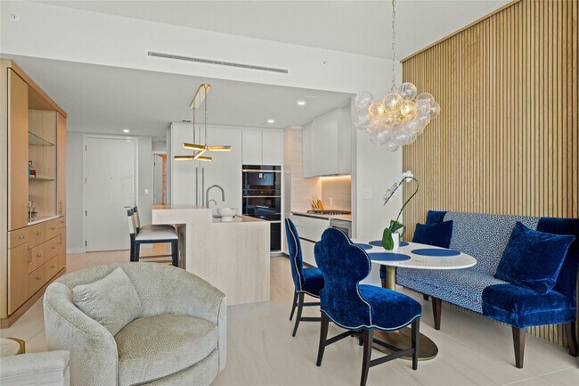 Building Photo - 900 N Ocean Blvd