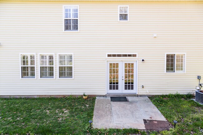Building Photo - 117 Woodtrellis Ct