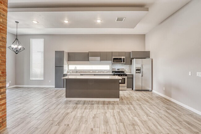 Building Photo - 409 Beech Tree Dr