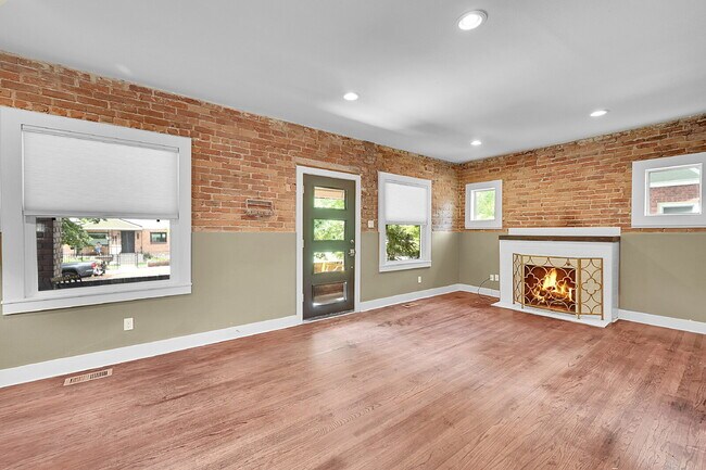 Building Photo - $3,800- Charming and Updated 4 bed, 3 bath...