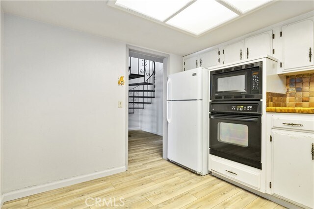 Building Photo - 440 Pacific St