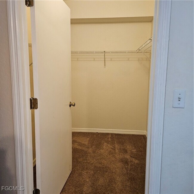 Building Photo - 8423 Bernwood Cove Loop