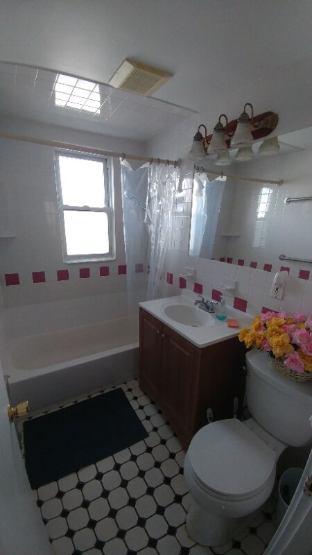 Building Photo - 44 Woodbine St