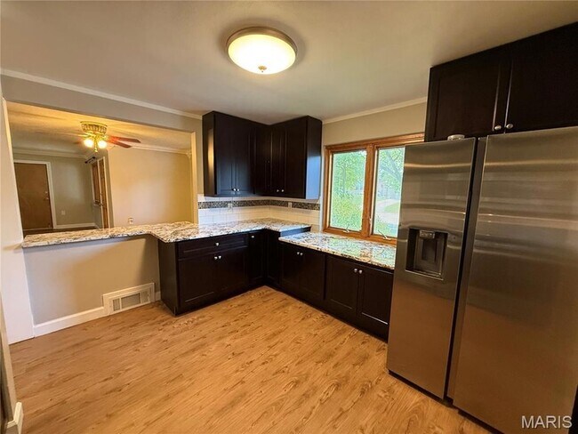 Building Photo - 6321 Monterey Dr