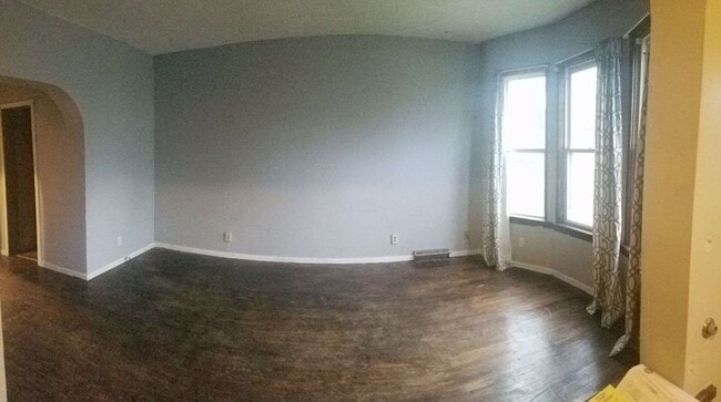 Building Photo - 224 Randolph St