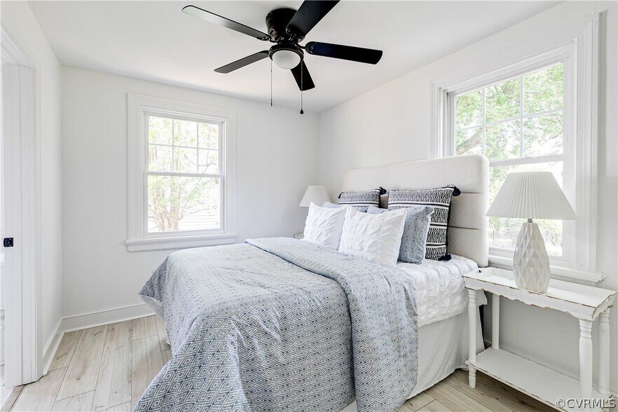 Building Photo - 1705 N 24th St