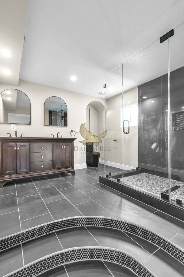 Building Photo - 6845 Coley Ave