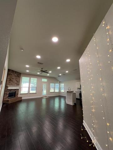 Building Photo - 700 Auburndale Dr