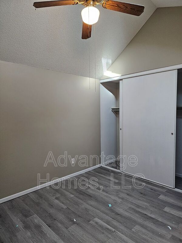 Building Photo - 9039 E 85th Terrace