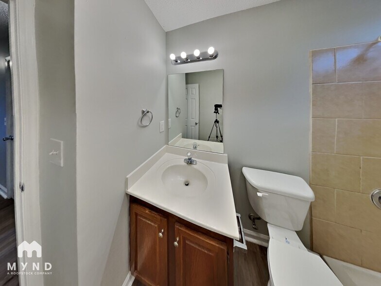 Building Photo - 169 Park Pl Ln
