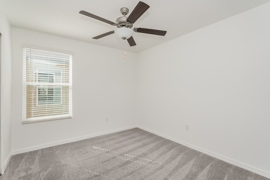 Building Photo - 7338 Spring Snowflake Ave