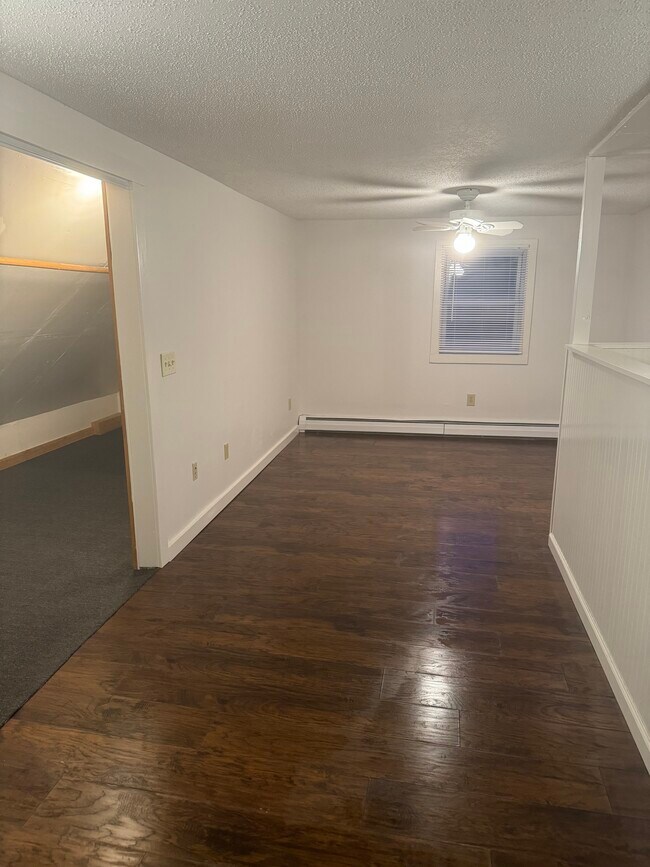 268 E Main St 268 E Main St Chicopee MA 01020 Apartment Finder