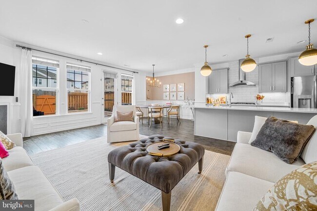 Building Photo - 23611 Rose Leigh Terrace