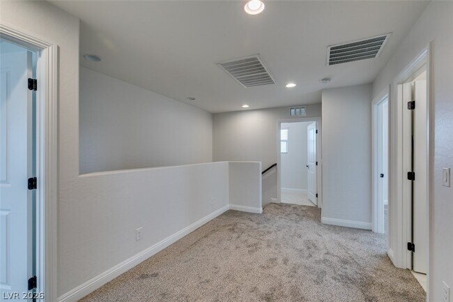 Building Photo - 6633 Autumn Breeze St