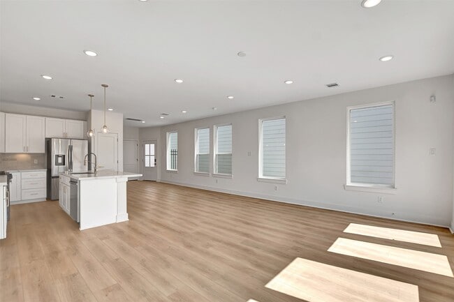 Building Photo - 3628 Amos St