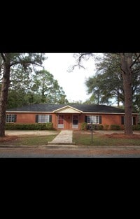 Building Photo - 1117 Eager Ave