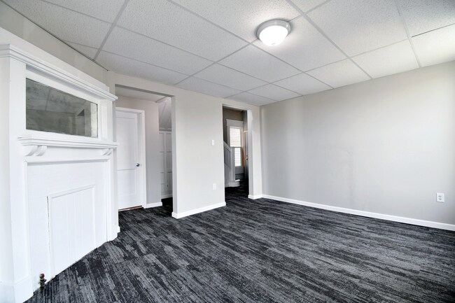 Building Photo - 1850 Buffington Ave