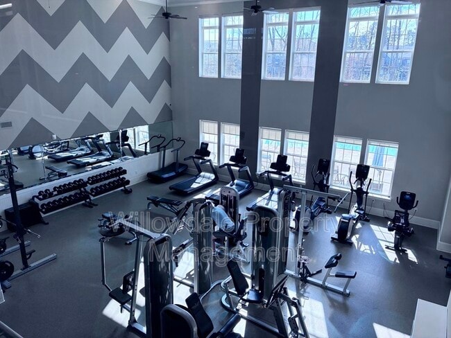 Building Photo - 2534 Hutch Ln