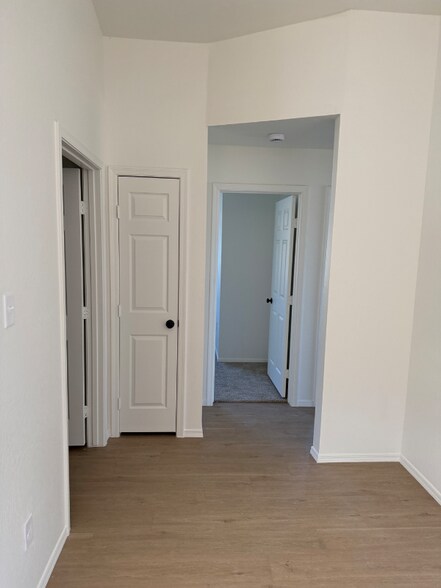 Building Photo - 7962 E 47th St